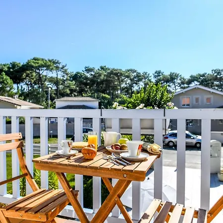 Les Vagues Hotel Restaurant Biscarrosse-Plage Buitenkant foto