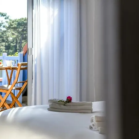 Les Vagues Hotel Restaurant Biscarrosse-Plage Buitenkant foto